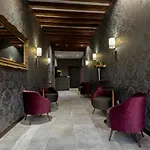 Alle Guglie Boutique